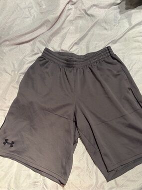 Under armour men’s athletic loose shorts
